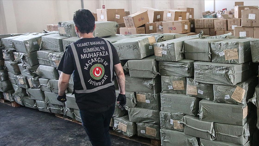 Ticaret Bakanlığı, ocakta yasa dışı ticaret ve kaçakçılıkla mücadelede geçen