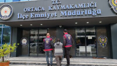 Eskişehir Ağır Ceza Mahkemesi tarafından "Yakın akrabayı öldürme" suçundan hapis