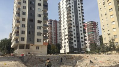 Adana’da 6 Şubat 2023 depremlerinde yıkılan ve 82 kişinin yaşamını