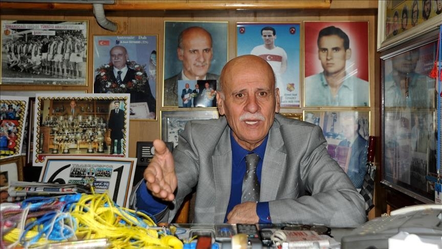 'Kupaların efendisi' lakabıyla anılan Trabzonspor'un efsane teknik direktörü Ahmet Suat