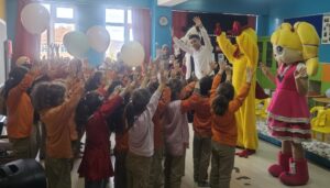 Akrones Termal Otel, sosyal sorumluluk projeleri kapsamında köy okullarında eğitim