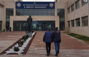 Afyonkarahisar İl Emniyet Müdürlüğü ekipleri tarafından aranan şahıslara yönelik sürdürülen