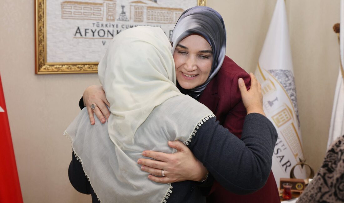 Afyonkarahisar Valisi Doç. Dr. Kübra Güran Yiğitbaşı, vatan uğruna canlarını