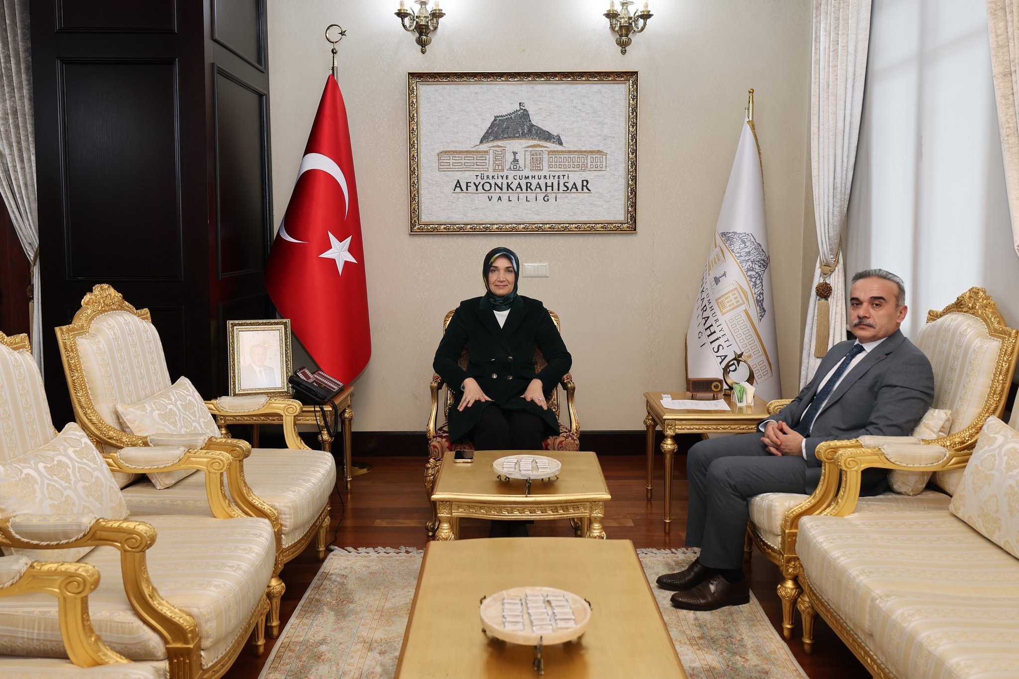 Afyonkarahisar Cumhuriyet Başsavcısı Mehmet Patlak, Afyonkarahisar Valisi Doç. Dr. Kübra