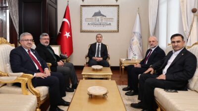 Afyonkarahisar Valiliği görevine  başlayan Dr. Naci Aktaş, kentin siyasi