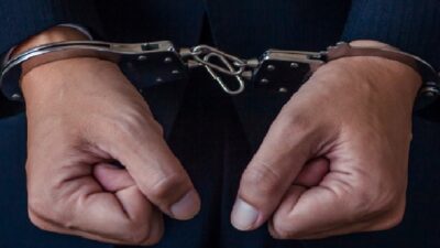 Afyonkarahisar İl Emniyet Müdürlüğü ekipleri, aranan şahısların yakalanmasına yönelik yürüttükleri