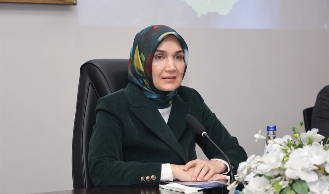 Afyonkarahisar Valisi Doç. Dr. Kübra Güran Yiğitbaşı, umre ibadetini yerine