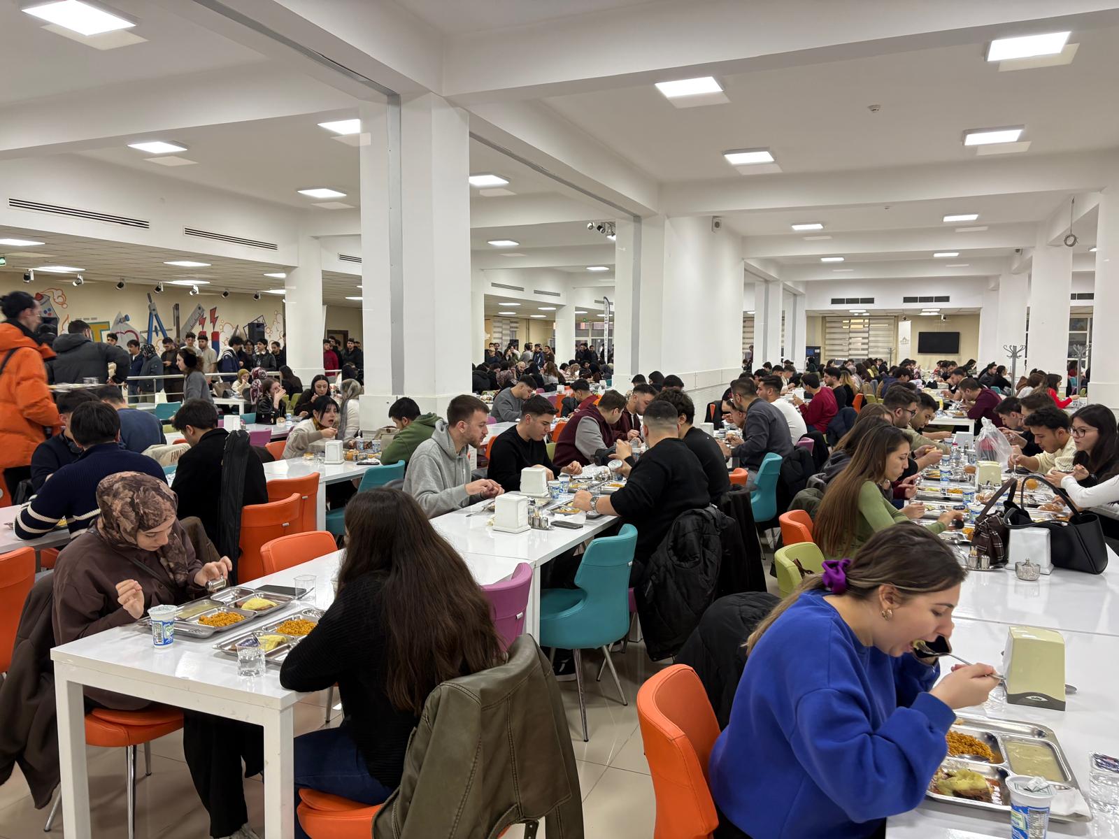 Afyonkarahisar Valiliği, gençlerden gelen yoğun talep üzerine anlamlı bir projeyi