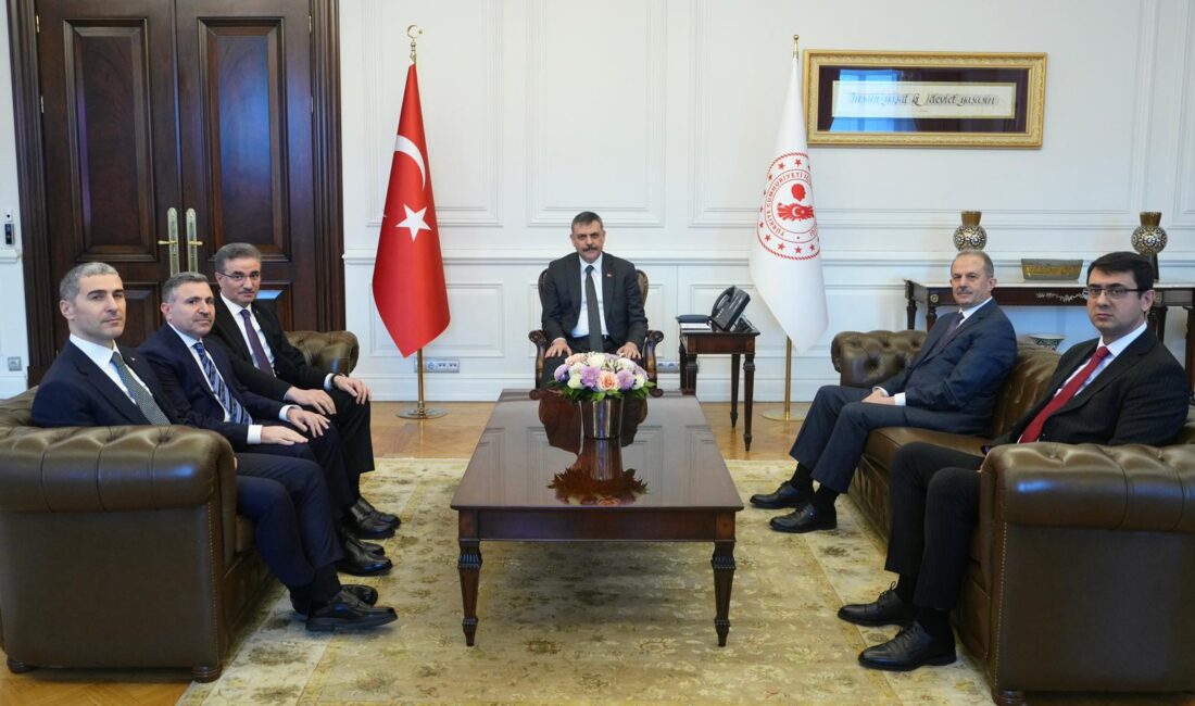 Cumhurbaşkanı Recep Tayyip Erdoğan’ın tensipleriyle yeni görev yerlerine atanan valiler,
