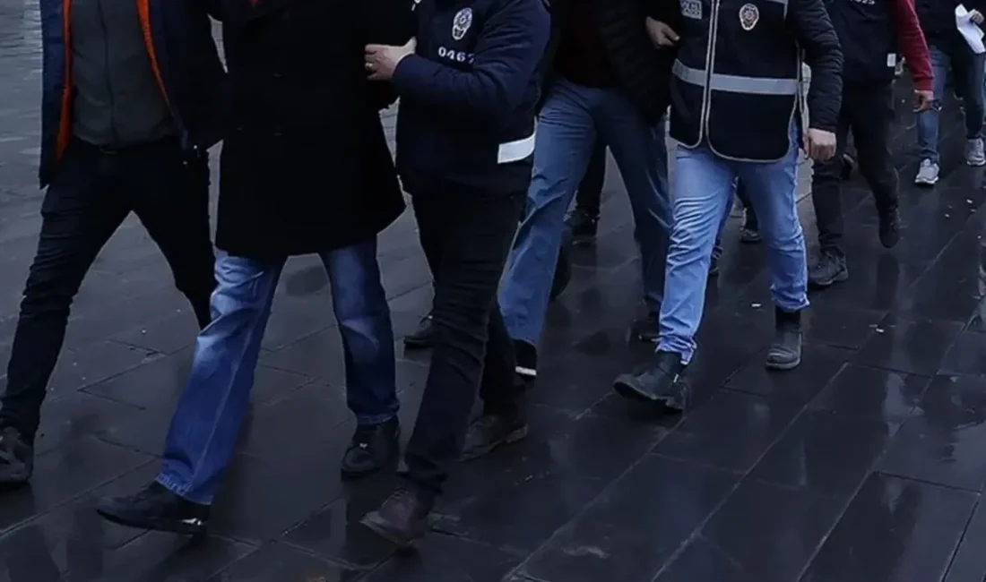 İstanbul merkezli yürütülen dev operasyonda, emniyet ve yargı içerisinden suç