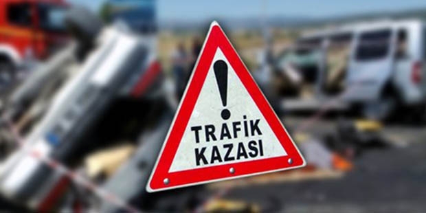 Afyonkarahisar Kent Ormanı mevkisinde kontrolden çıkan bir otomobilin şarampole devrilmesi