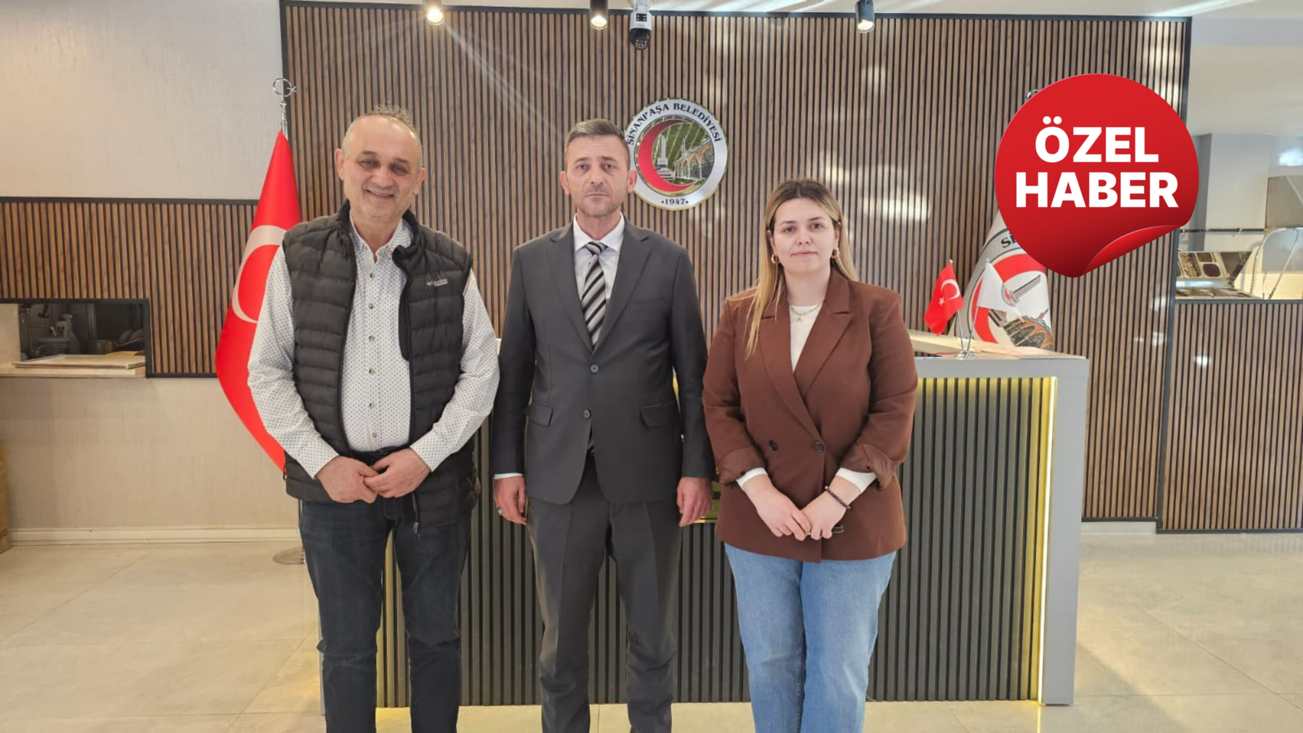
Tolga Yıldırım öncülüğünde çalışmalarını aralıksız sürdüren Sinanpaşa Belediyesi, ilçeye değer