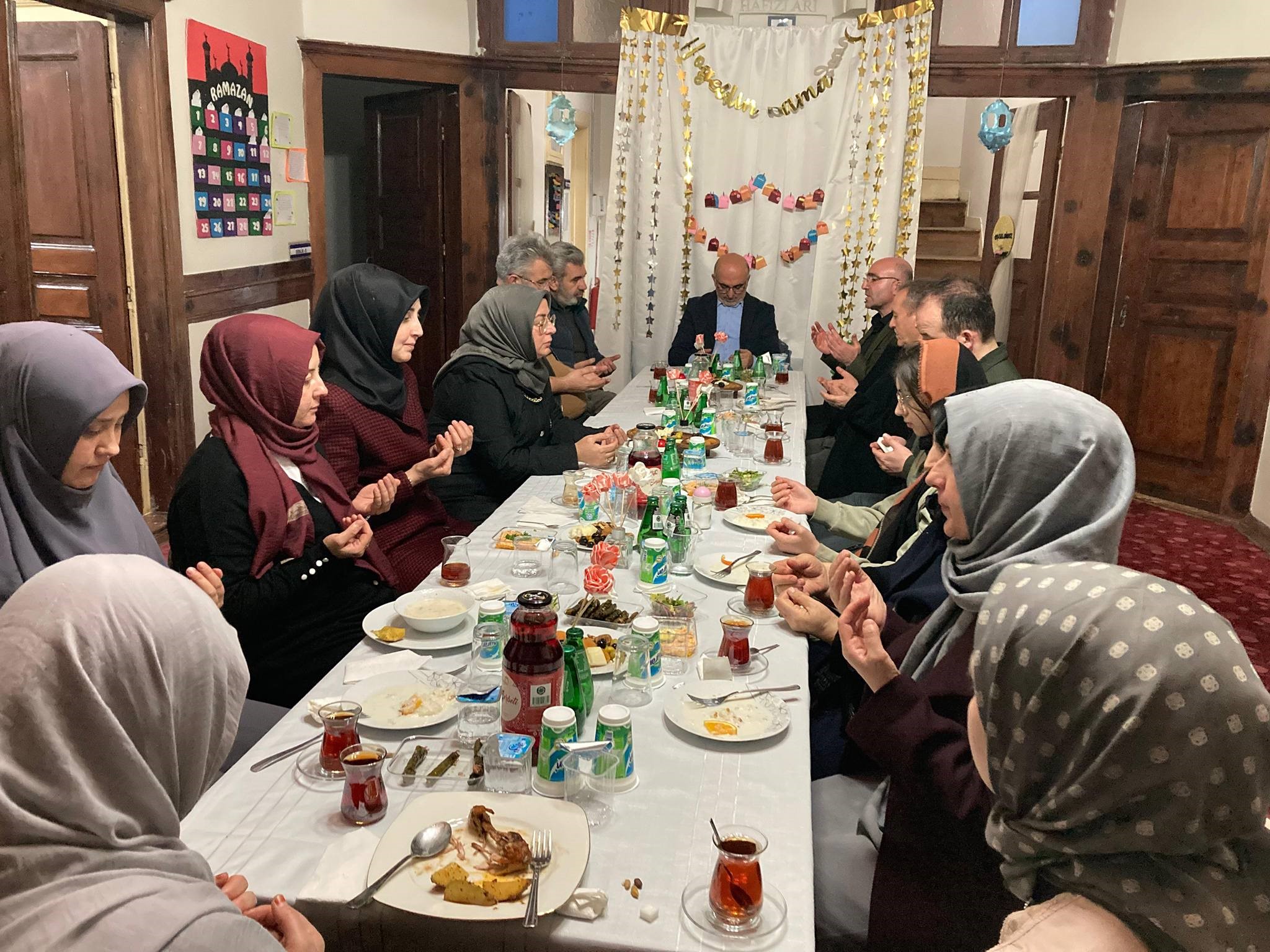  Afyonkarahisar İl Müftüsü Lütfü İmamoğlu, Ramazan ayının insanlar arasındaki dayanışma