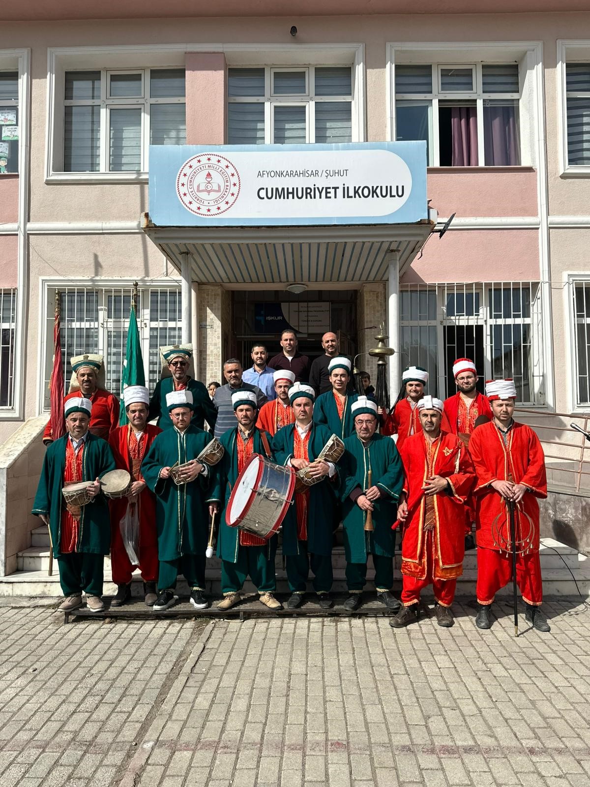 Afyonkarahisar’ın Şuhut ilçesinde bulunan Cumhuriyet İlkokulu, Ramazan ayının manevi atmosferini