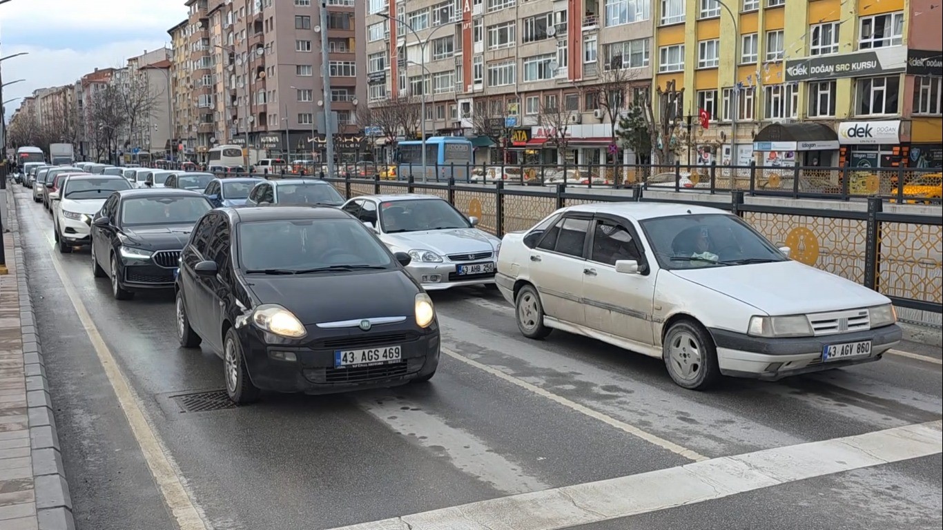 Türkiye İstatistik Kurumu (TÜİK) tarafından paylaşılan güncel otomobil yaş ortalaması