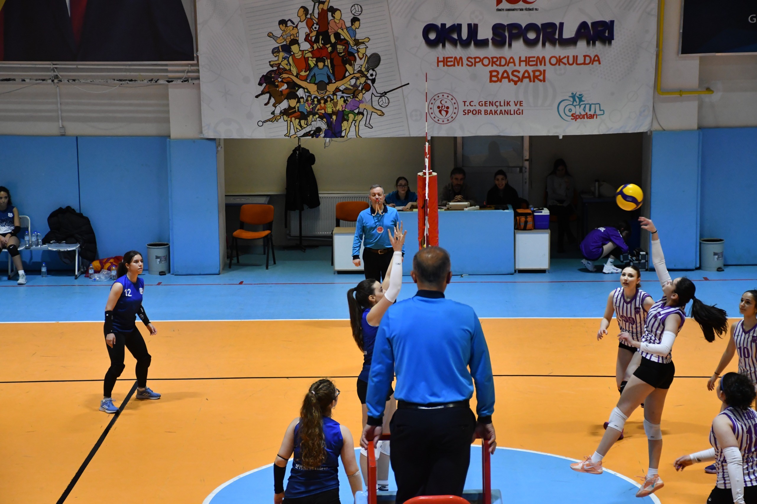 Afyonkarahisar Gençlik ve Spor İl Müdürlüğü tarafından düzenlenen Yıldız Kızlar