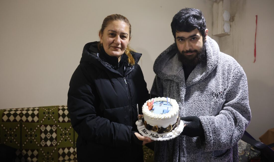 Hatay’ın Defne ilçesinde yaşayan ve deprem sonrası yaşadığı travma nedeniyle
