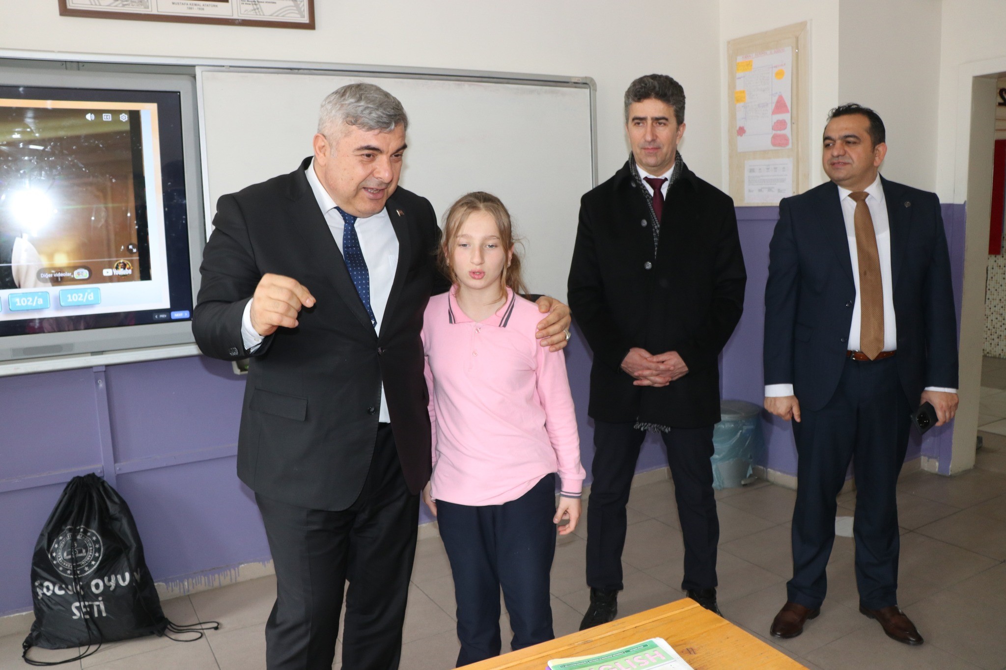 Afyonkarahisar İl Milli Eğitim Müdürü Miraç Sünnetci, eğitim kurumlarına yönelik