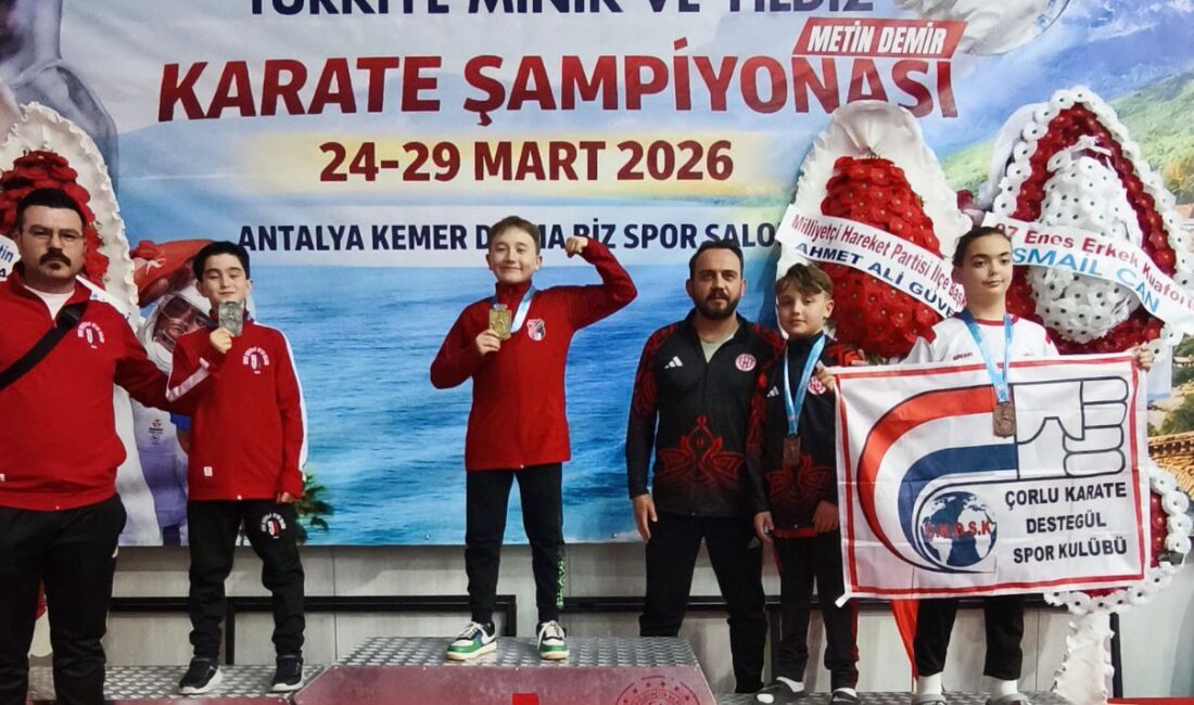 Antalya’da düzenlenen Türkiye Minik-Yıldız Karate Şampiyonası’nda Afyonkarahisar’ı temsilen farklı spor