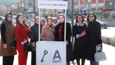 Anahtar Parti Afyonkarahisar İl Sekreteri Rukiye Önder Sel, “Kadınların ekonomik