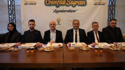 AK Parti Afyonkarahisar İl Başkanlığınca Yeni Seçmen Birimine yönelik iftar