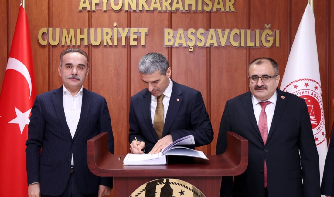 Afyonkarahisar Valisi Dr. Naci Aktaş, iadeiziyaretleri kapsamında Adli Yargı ve