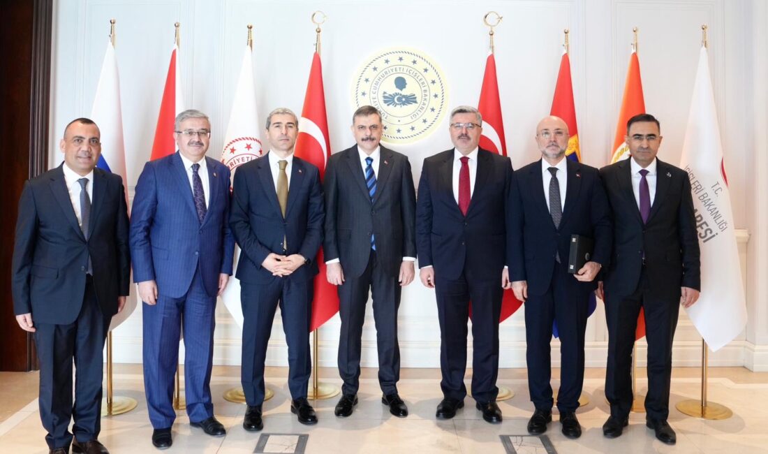 Afyonkarahisar heyeti, Ankara’da gerçekleştirdiği ziyaretler kapsamında Adalet Bakanlığı ve İçişleri