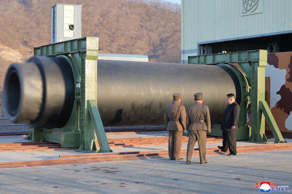 Kuzey Kore lideri Kim Jong Un, ülkesinin stratejik askeri gücünü