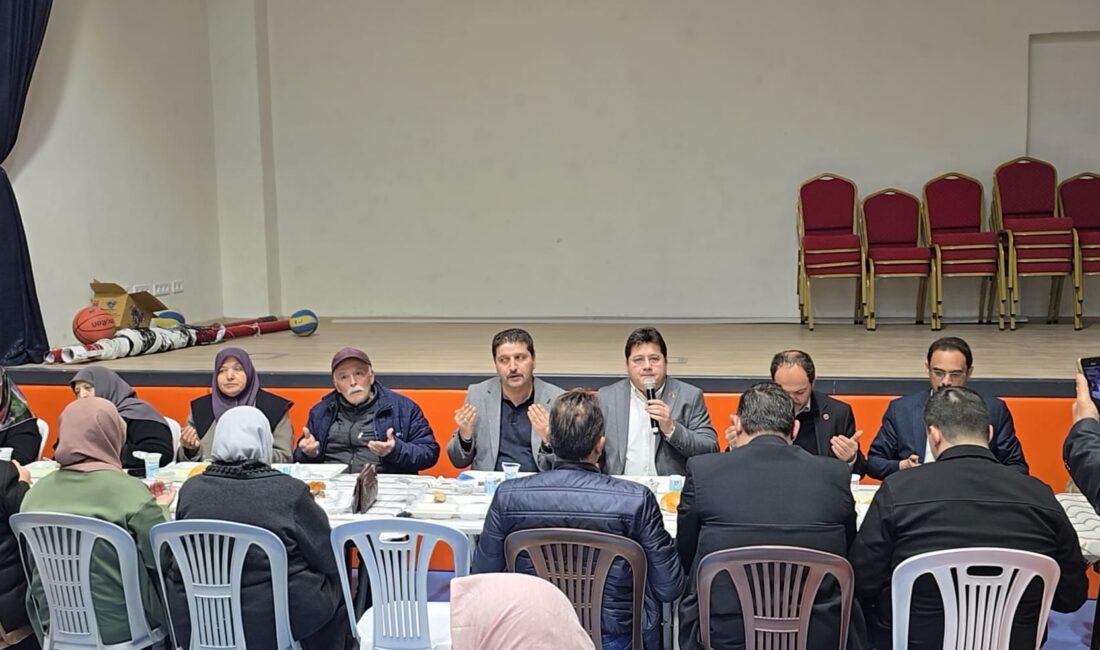 Bolvadin Belediyesi tarafından yapımı tamamlanan Gençlik Merkezi’nde düzenlenen iftar programında