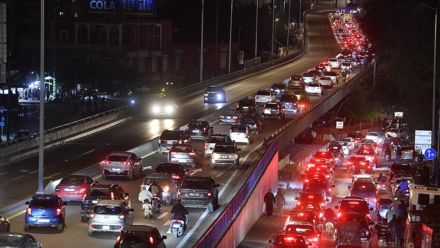 İsrail ordusunun başkent Beyrut ve güney bölgelere düzenlediği hava saldırılarında