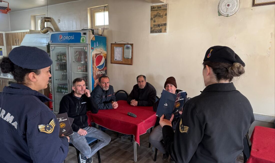 Afyonkarahisar İl Jandarma Komutanlığı tarafından Bayat ve Şuhut ilçelerinde vatandaş