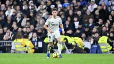 Real Madrid forması giyen milli futbolcu Arda Güler'in İspanya 1.