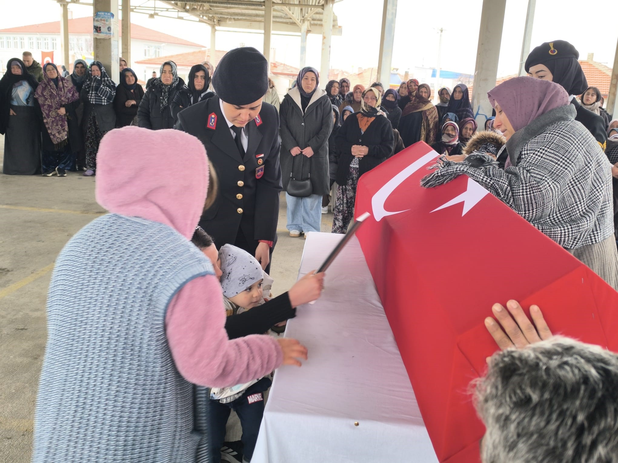 Şanlıurfa'nın Siverek ilçesinde meydana gelen trafik kazasında hayatını kaybeden evli