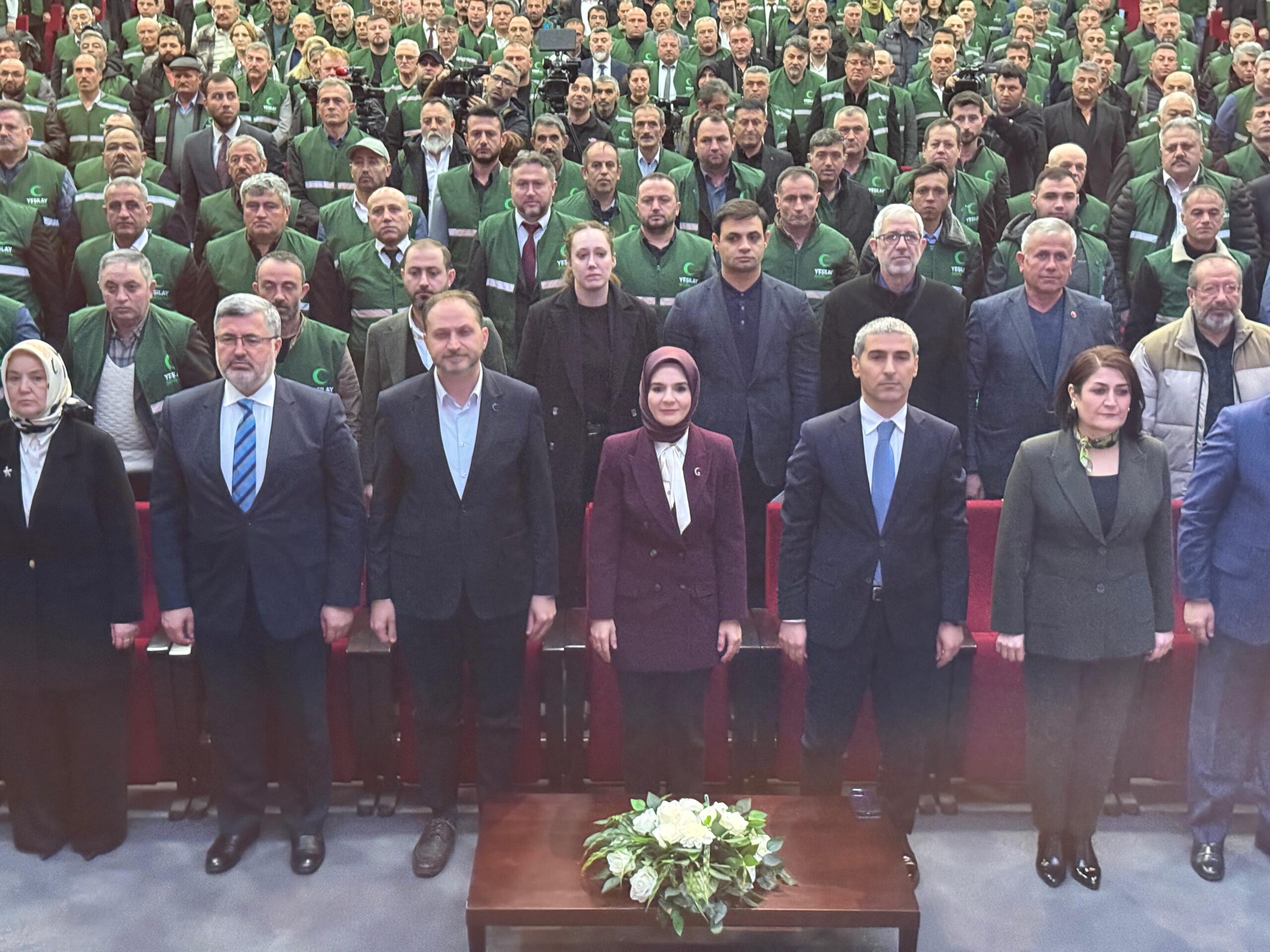Bir dizi ziyaret ve temaslarda bulunmak üzere Afyonkarahisar’da bulunan Aile