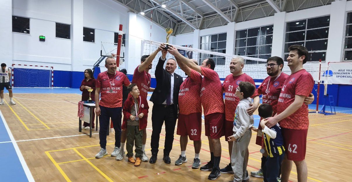 Afyonkarahisar’ın Çay ilçesinde, Çay Kaymakamlığı tarafından "2025 Aile Yılı" etkinlikleri