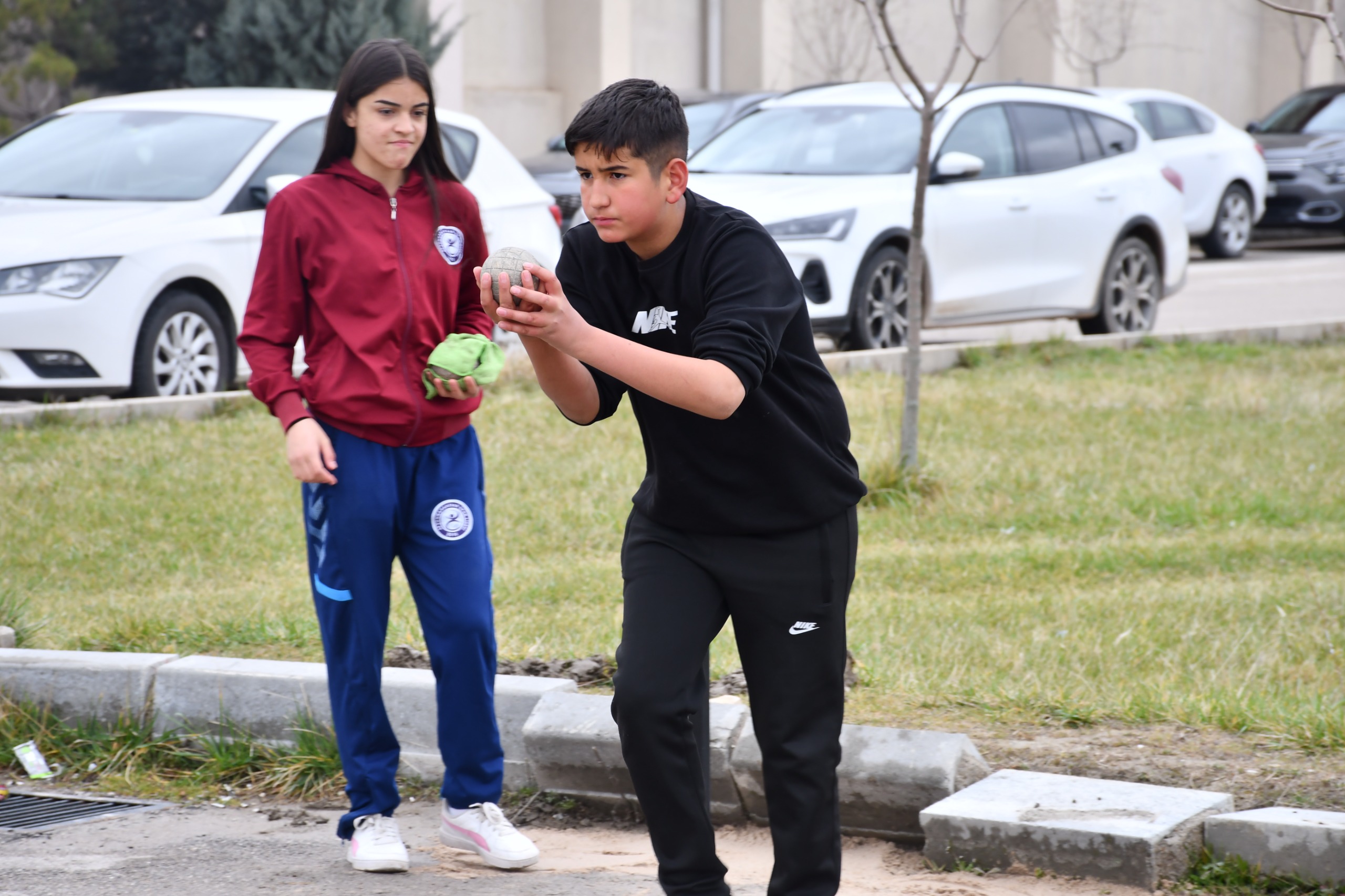 Okul Sporları faaliyetleri kapsamında Kocatepe Spor Kompleksinde düzenlenen Yıldızlar Volo