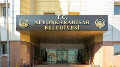 Afyonkarahisar Belediyesi, Fakı Paşa Mahallesi'nde yürütülen kanalizasyon ve yağmur suyu