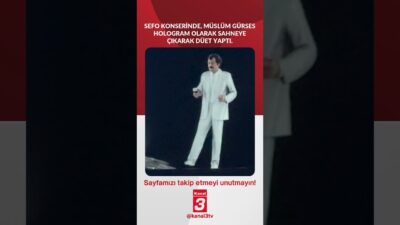 Sefo konserinde, Müslüm Gürses hologram olarak sahneye çıkarak düet yaptı..