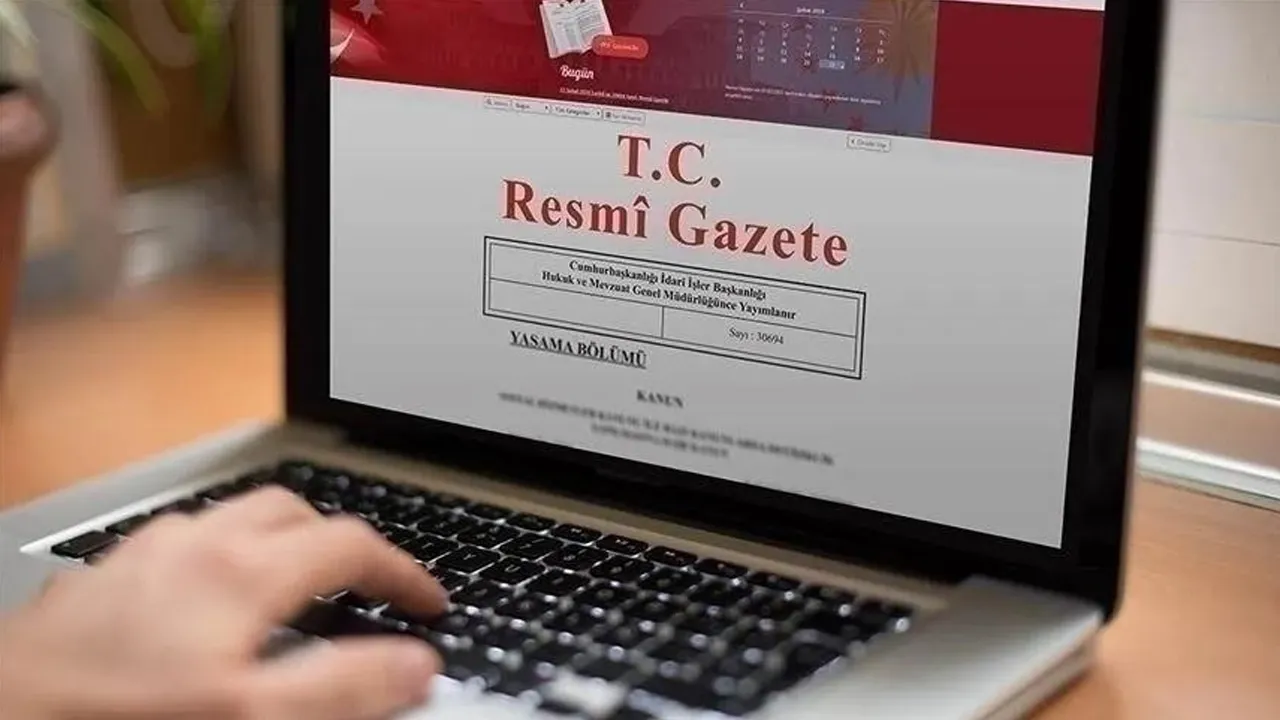 Anayasa Mahkemesi (AYM), siyasi partilerin şeffaflık ve denetlenebilirlik ilkeleri kapsamında
