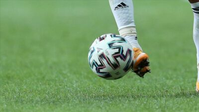 Edirne amatör liginde oynanan İpsalaspor–Yeniimaretspor karşılaşması, futbol dünyasında nadir görülen