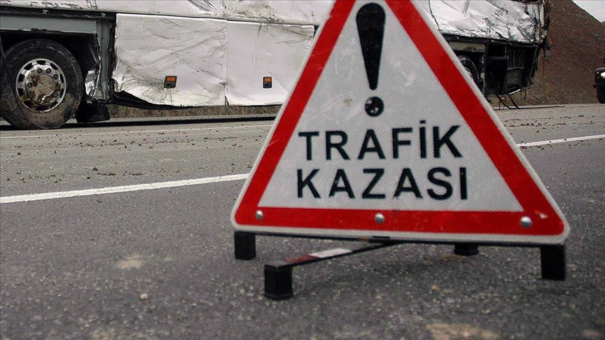 Afyonkarahisar’ın Sinanpaşa ilçesine bağlı Taşoluk beldesi yakınlarında meydana gelen korkunç