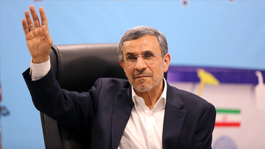 İran’ın eski Cumhurbaşkanı Mahmud Ahmedinejad, ülke istihbaratının içine düştüğü zafiyeti