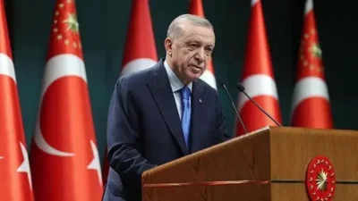 Cumhurbaşkanı Erdoğan, ABD Başkanı Trump'ın Beyaz Saray Muhabirleri yemeğinde uğradığı