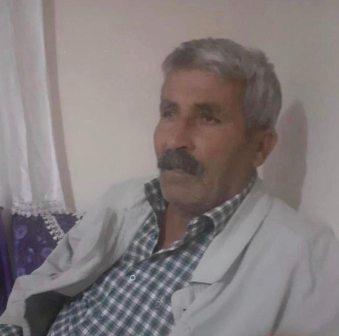 Diyarbakır'ın Sur ilçesinde kovaladığı ineğinin peşinden giden kişi, araç çarpması