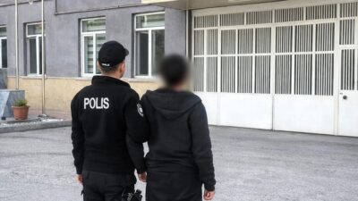 Afyonkarahisar’da hırsızlık suçundan hakkında kesinleşmiş hapis cezası bulunan bir şahıs,