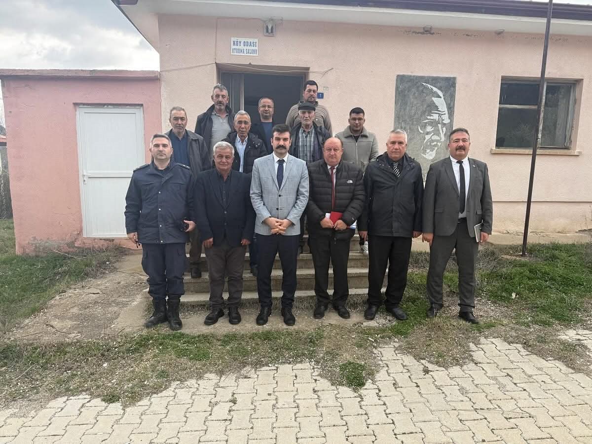 Afyonkarahisar’ın Sandıklı Kaymakamı Selçuk Yosunkaya, ilçeye bağlı köylere gerçekleştirdiği ziyaretlerle