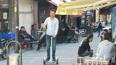 Bartın'da işlettiği çay ocağında her gün yüzlerce çay satan Basri
