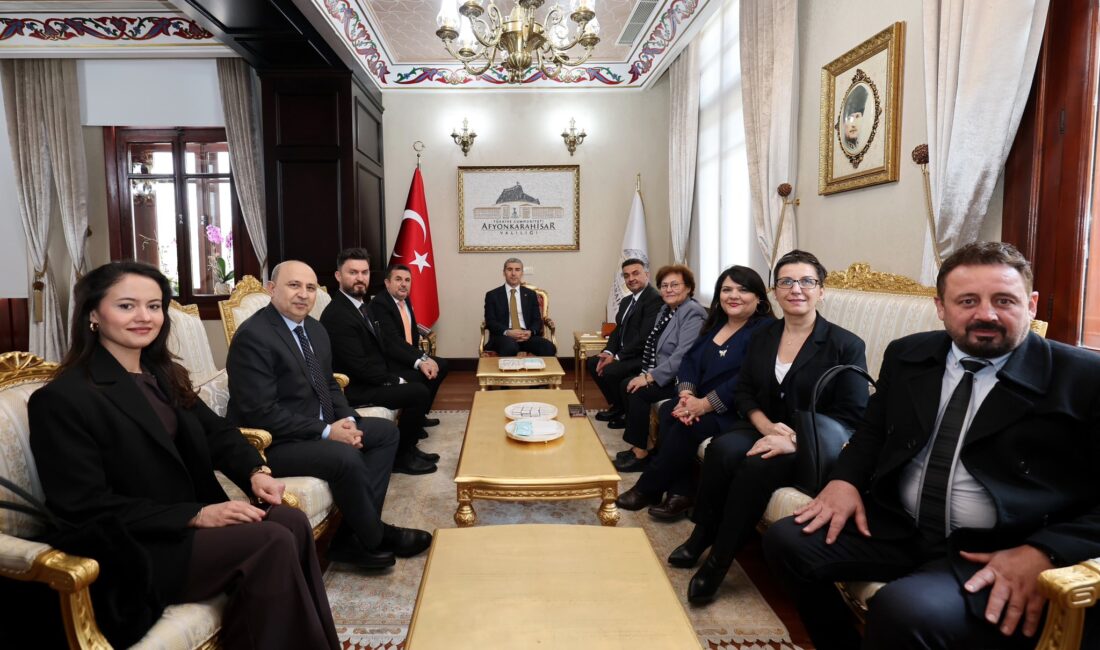 Afyonkarahisar Valisi Dr. Naci Aktaş, şehrin ekonomik kalkınmasında önemli rol