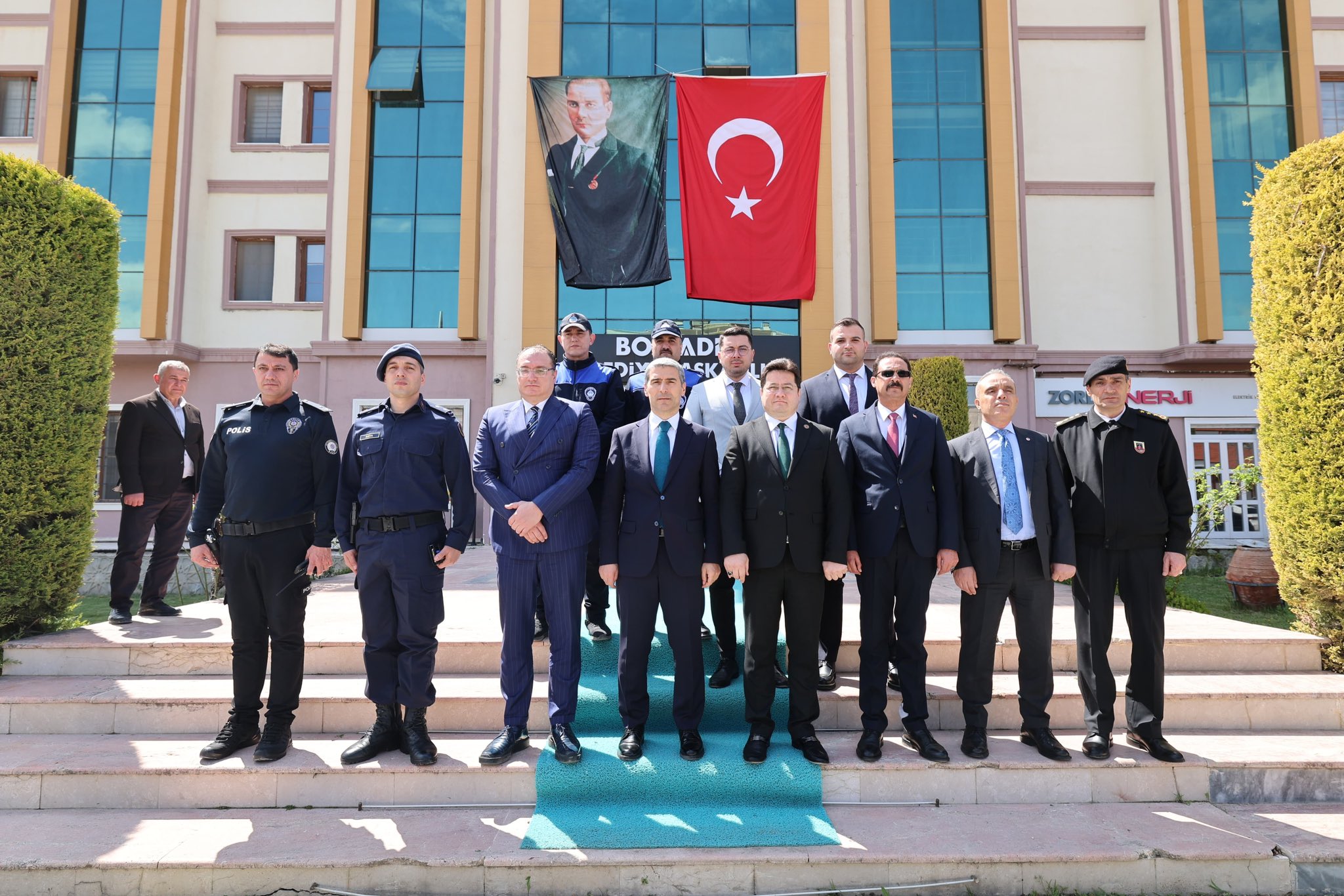 Afyonkarahisar Valisi Dr. Naci Aktaş, ilçe ziyaretleri kapsamında Bolvadin’de bir