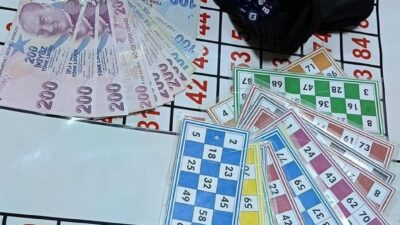 Adana'nın Kozan ilçesinde kumar oynatıldığı belirlenen adreslere yönelik eş zamanlı